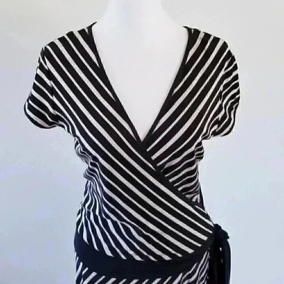 Max Studio Stripe Short Sleeve Asymmetrical Dress S - Picture 3 of 6